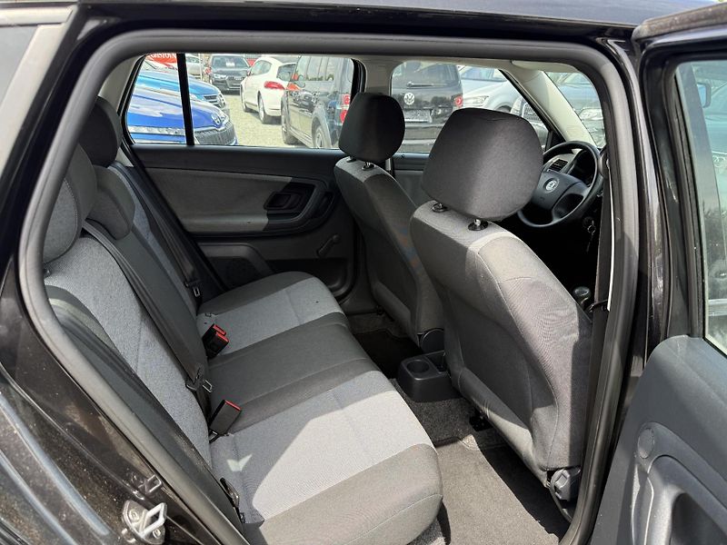 Škoda Fabia 1.4i KOMBI - fotka 11 z 13