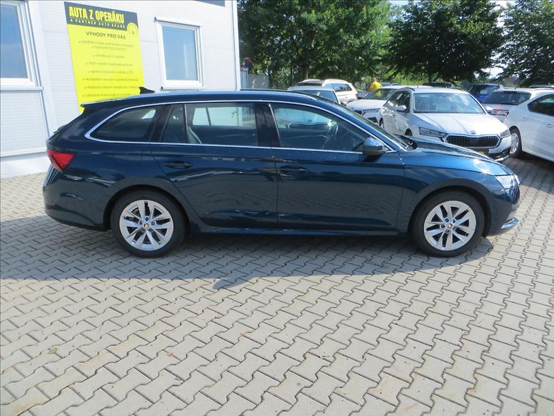 Škoda Octavia 2,0 TDI 85kW Style Kombi ČR - fotka 10 z 27