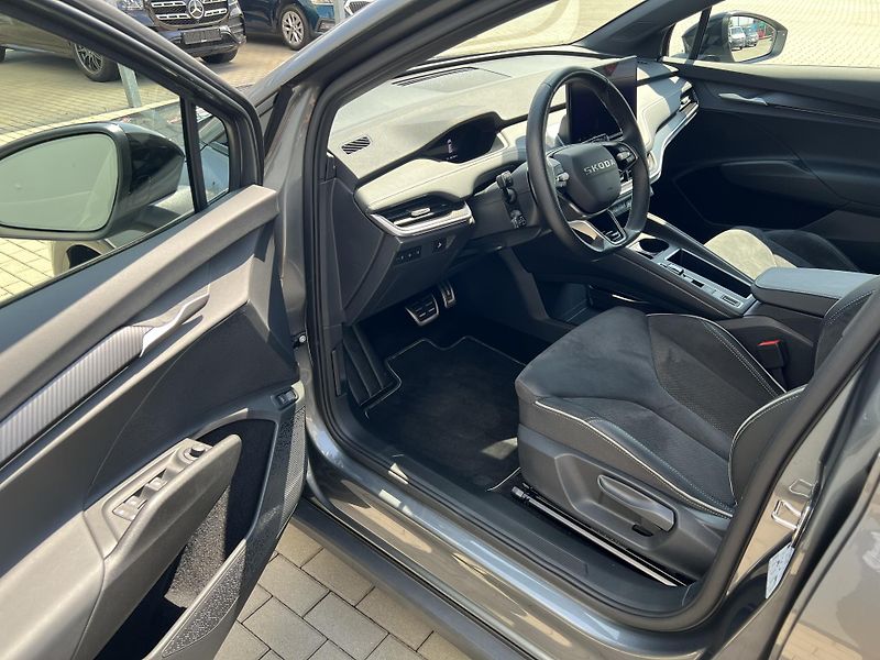 Škoda Elroq (2025) SPORTLINE 85 82kWh - fotka 9 z 44