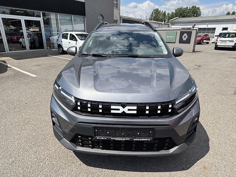 Dacia Jogger (2026) Journey TCe 110 5 míst - fotka 8 z 13
