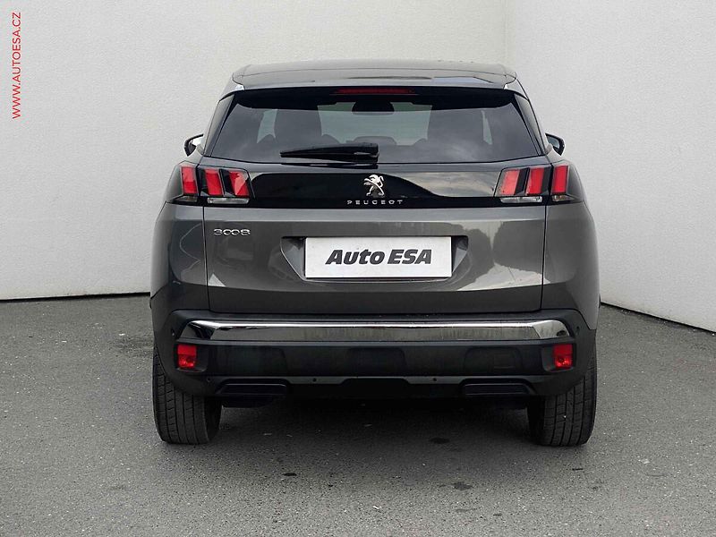 Peugeot 3008 (2023) 1.2 PT, Allure, LED, navi - fotka 5 z 17