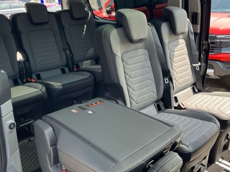 Ford Tourneo Custom 2.0D,125KW, CZ, DPH,1. MAJ - fotka 15 z 35