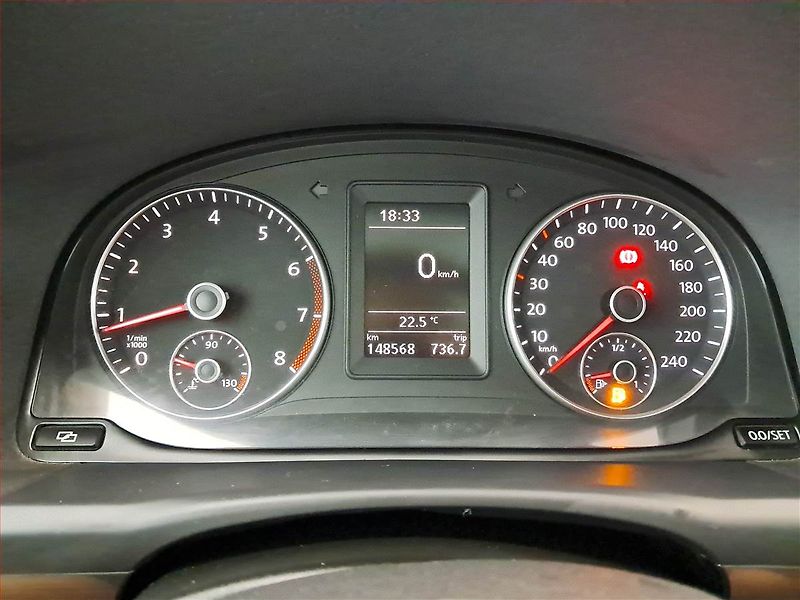 Volkswagen Touran (2011) 1.4 TSI, 7 míst, Serv.kniha - fotka 11 z 21