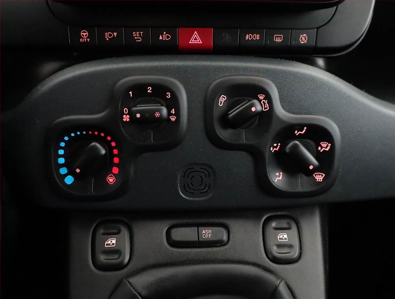 Fiat Panda (2024) City Life 1.0 FireFly - fotka 13 z 18