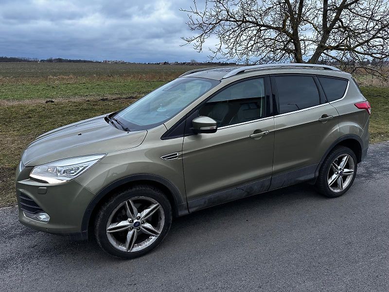 Ford Kuga (2013) - fotka 2 z 6