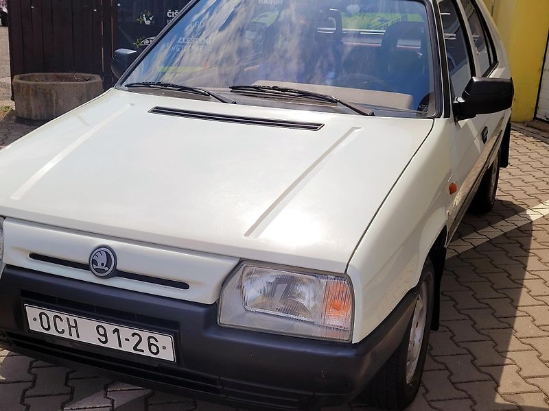 Škoda Favorit 135L,CZ, 1.majitel, GARÁŽOVANÝ - fotka 3 z 50