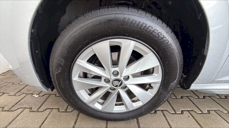 Škoda Kamiq (2025) SELEC TSI 85/1.0 M6F - fotka 17 z 23