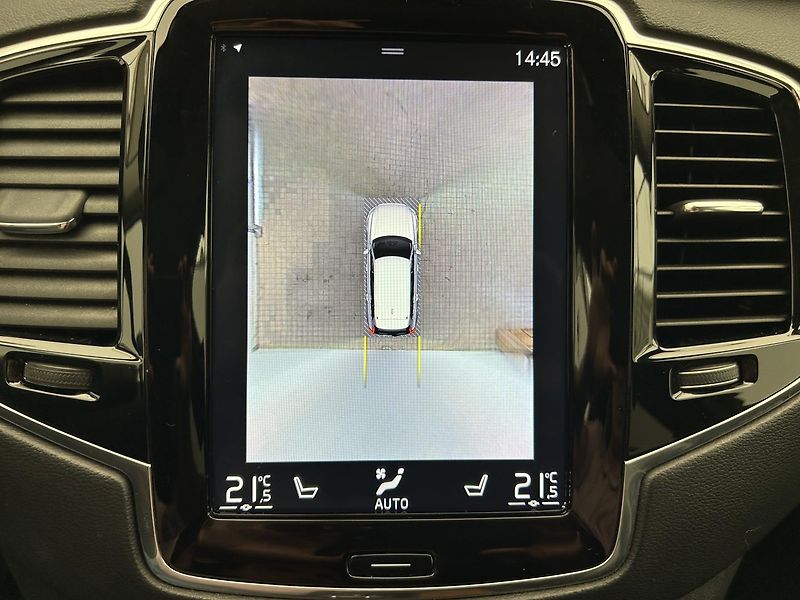 Volvo XC90 2.0 D5 4x4 Inscription - fotka 24 z 35