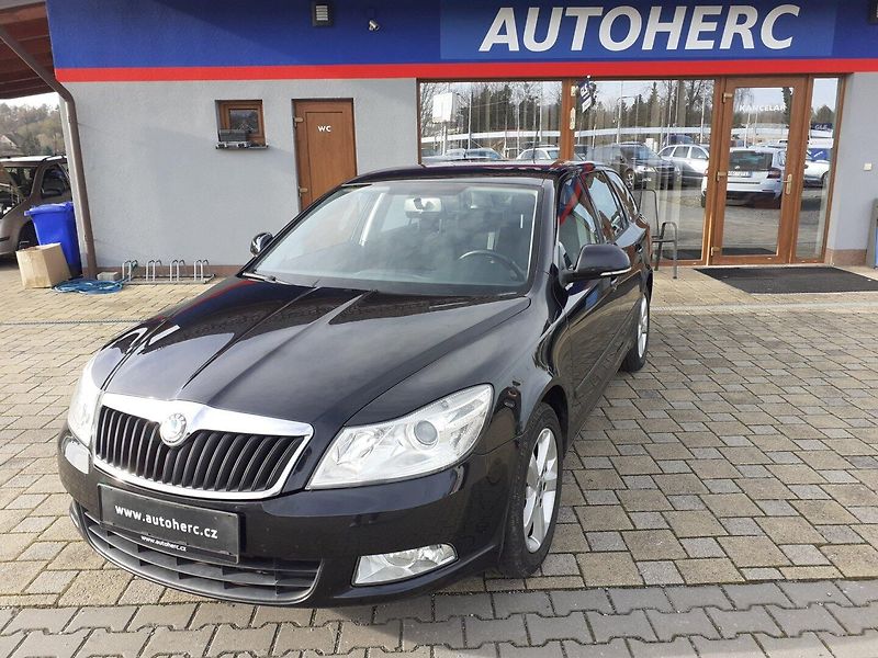 Škoda Octavia (2013) KOMBI 1.6 TDi 4x4 ČR - fotka 1 z 34