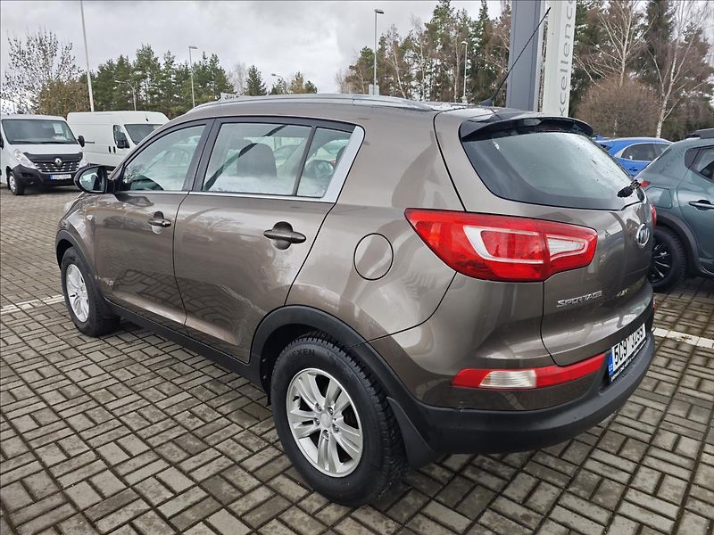 Kia Sportage 1,7 CRDi  Comfort PLUS - fotka 4 z 19