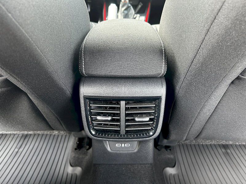 Škoda Fabia (2025) 1.5 TSI 110kW DSG Monte Carlo - fotka 29 z 35