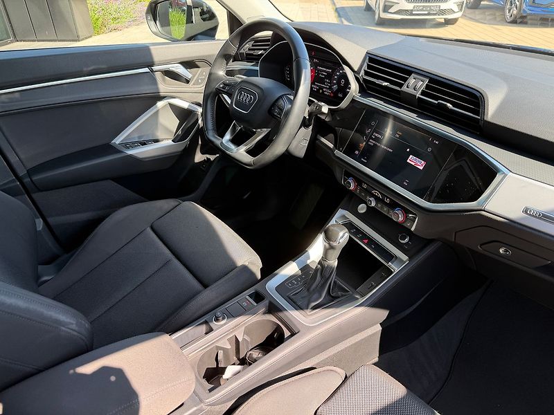Audi Q3 Advanced  35TFSI 110kW Stronic - fotka 20 z 20