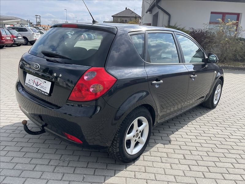 Kia Ceed 1,4 CVVT 80kW Tažné nová spojk - fotka 27 z 30