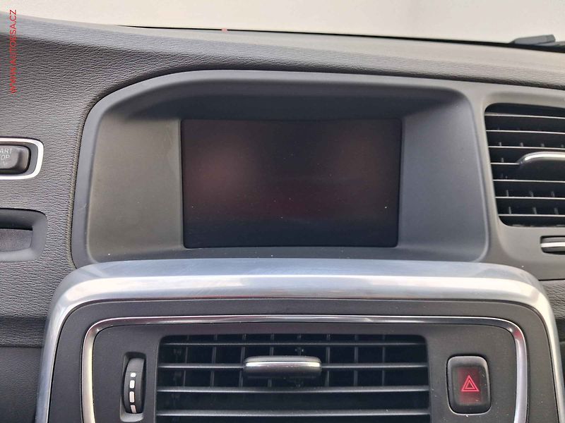 Volvo S60 (2015) 2.0 D4, ČR, servis.kniha, AT - fotka 16 z 18