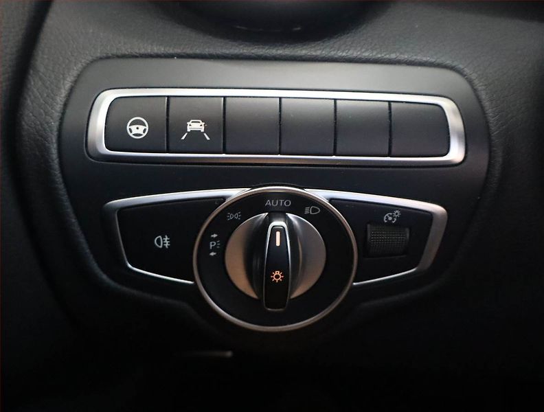 Mercedes-Benz Třídy C (2019) C 220 d - fotka 21 z 22