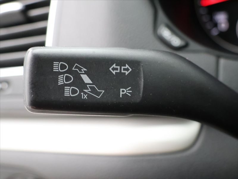 Seat Alhambra 2,0 TDI 103 kW 4DRIVE Panorama - fotka 20 z 38