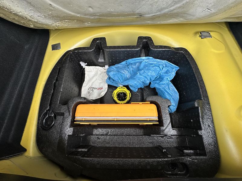 Citroën DS3 (2010) 1.6HDI/68kW * 1.Maj. * KLIMA - fotka 21 z 28