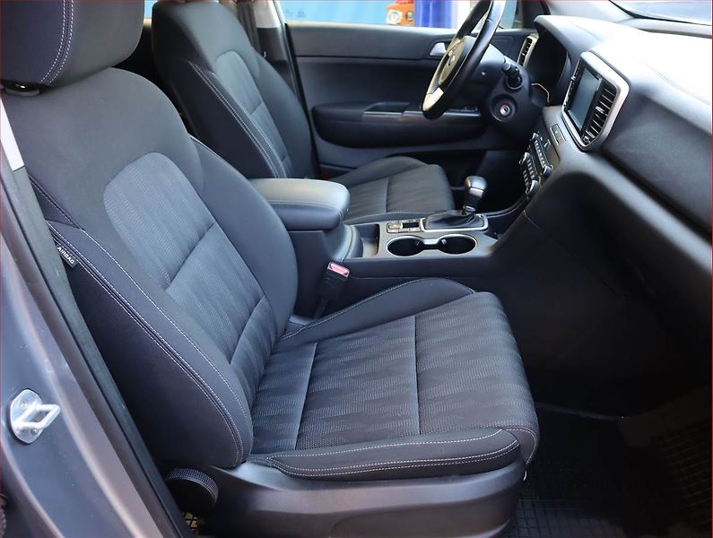 Kia Sportage (2019) 1.6 CRDi, 4X4, Automat - fotka 9 z 23