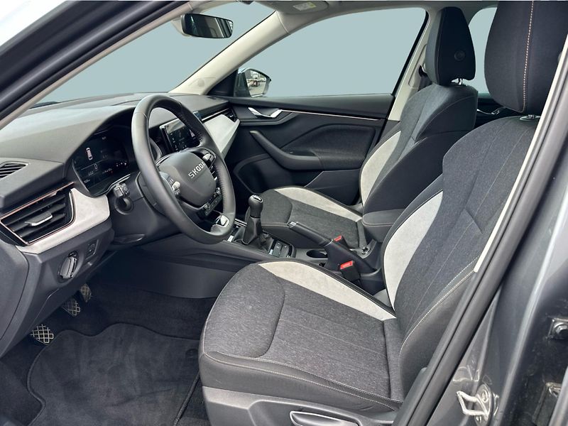 Škoda Kamiq 1,0 TSI / 85 kW Top Selection - fotka 11 z 23