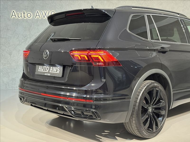 Volkswagen Tiguan Allspace 2,0 TDi  DSG 4x4 R-Line Kessy - fotka 11 z 46