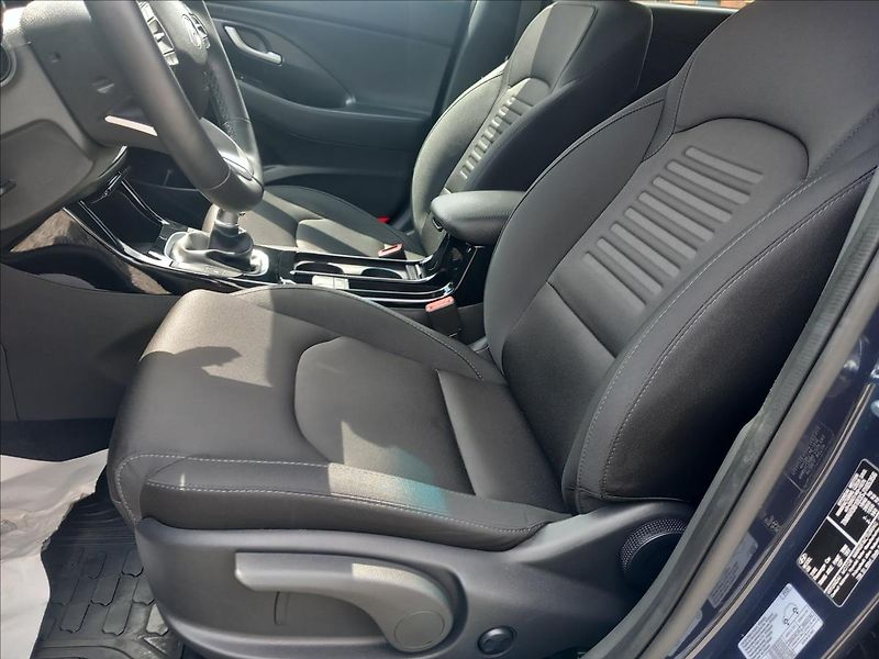 Hyundai i30 1,0 T-GDi, MT STYLE SAFETY - fotka 18 z 25