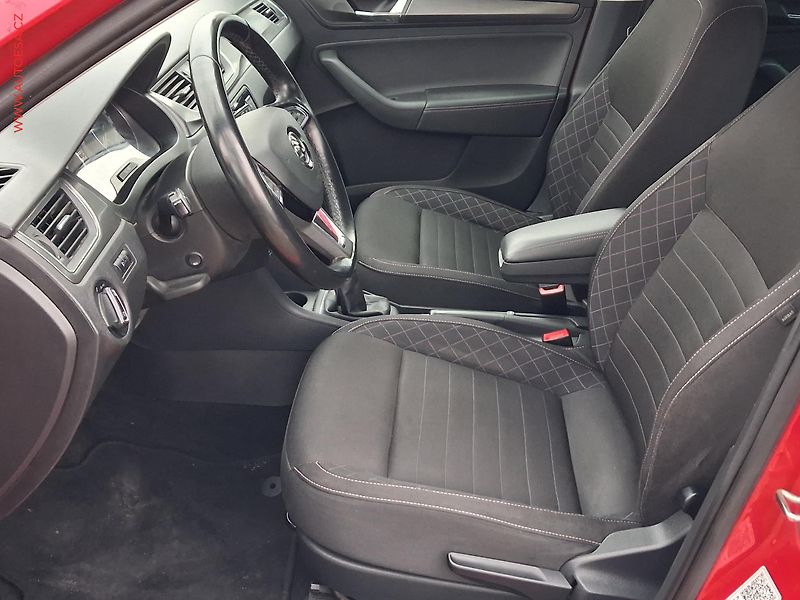 Škoda Rapid (2018) 1.0 TSi, ČR, Style, bixen - fotka 9 z 19