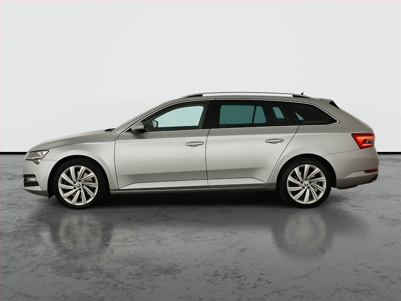 Škoda Superb (2022) Style 2.0 TSI - fotka 3 z 19