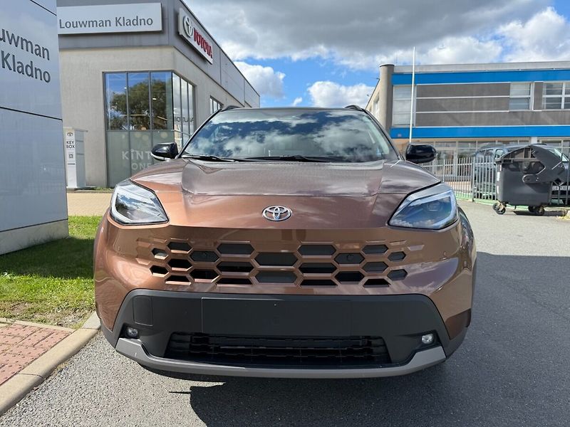Toyota Yaris Cross Executive VIP Tech 4x4 - fotka 2 z 12