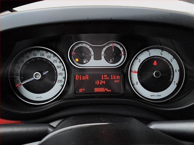 Fiat 500L (2016) 1.4 16V - fotka 11 z 13