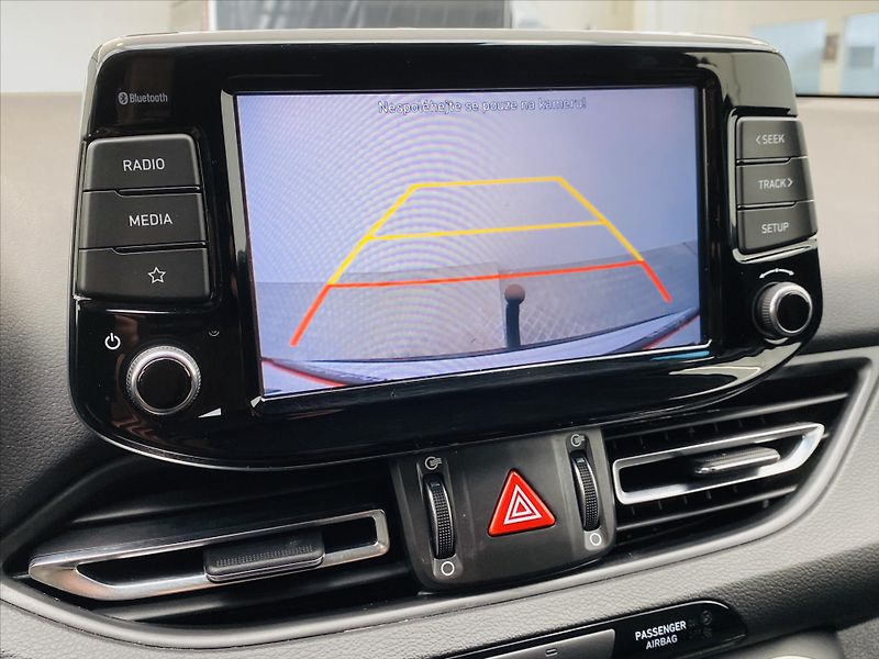 Hyundai i30 1,5 T-GDI 117kW - fotka 18 z 25