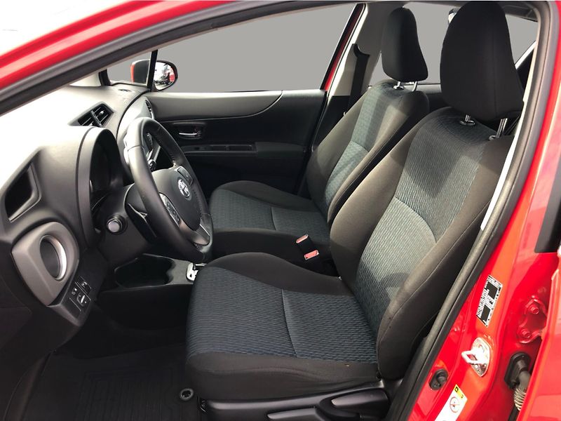 Toyota Yaris 1.33  VVT-i, Automat - fotka 11 z 28