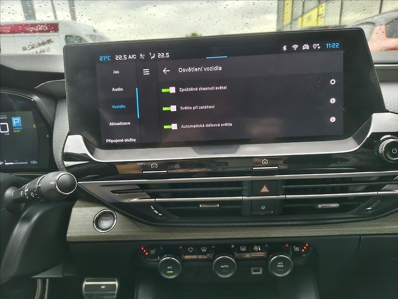 Citroën C5 X 1,6   SHINE Pack hybrid 225k - fotka 19 z 29