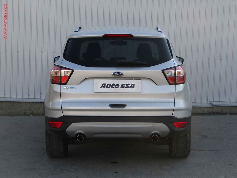 Ford Kuga (2019) 1.5 EB, AC, navi, park.asist - fotka 5 z 21