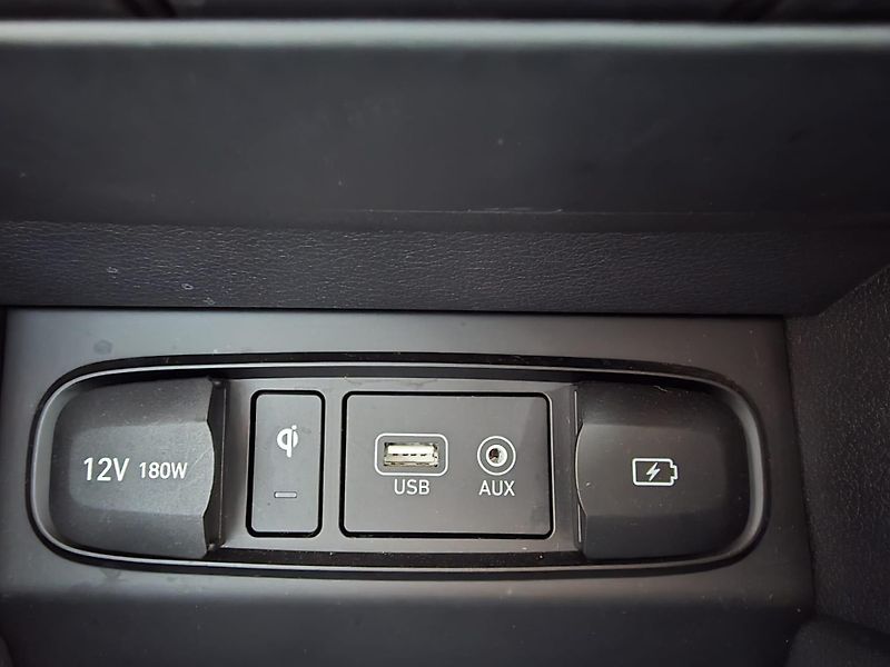 Hyundai Santa Fe 2.2-PREMIUM-AUTOMAT-KŮŽE - fotka 12 z 35
