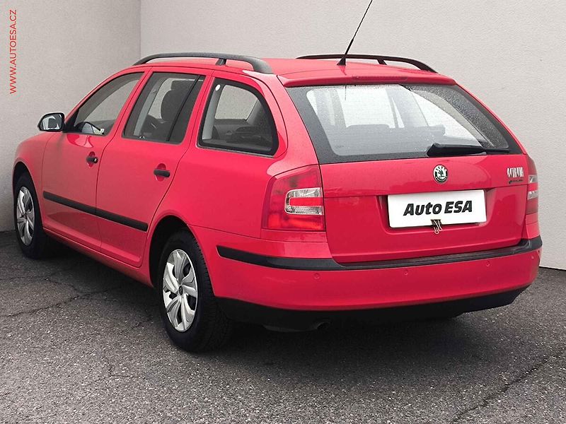 Škoda Octavia (2008) 1.4 16V, ČR, AC, park.čidla - fotka 6 z 14