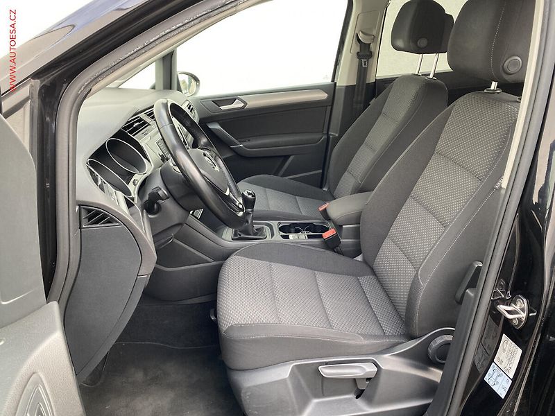 Volkswagen Touran (2017) 1.6 TDi, STK11/27 - fotka 9 z 19