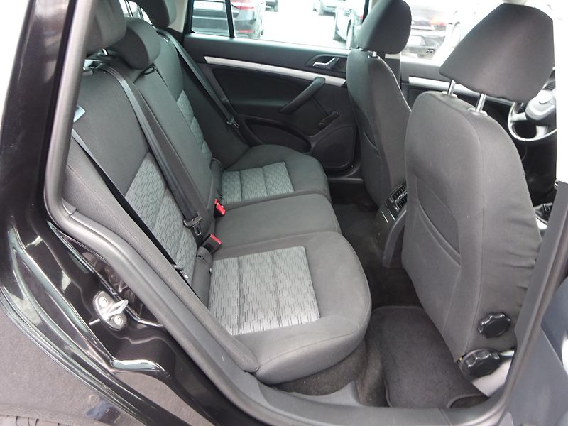 Škoda Octavia 1.2TSI 77kW NAVI TAŽNÉ SERVIS - fotka 12 z 39