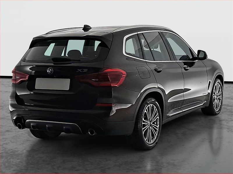 BMW X3 (2018) Luxury line xDrive20d - fotka 5 z 18