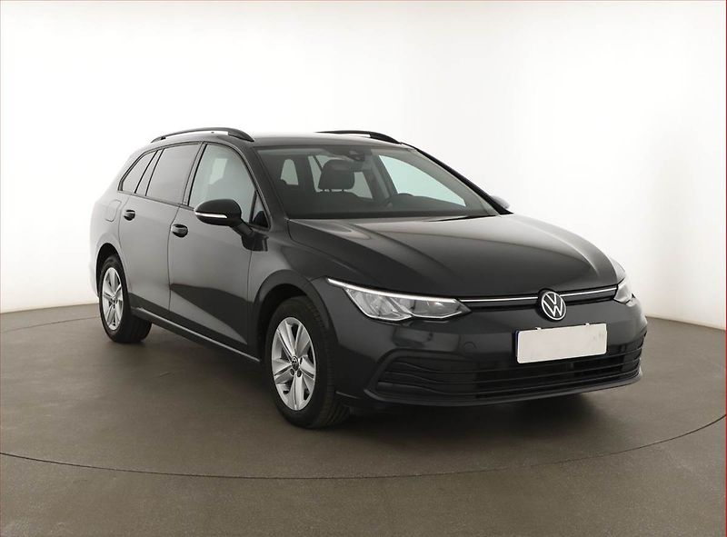 Volkswagen Golf (2022) Life 2.0 TDI, Automat - fotografie inzerátu