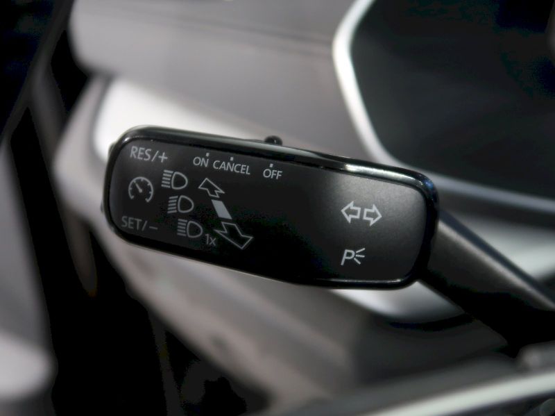 Škoda Octavia (2024) SELECTION 2.0TDI 85kW MATRIX - fotka 14 z 33