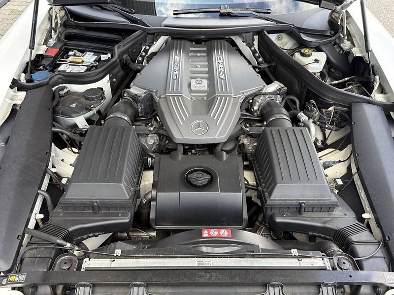 Mercedes-Benz SLS AMG (2013) AMG 63 GT Roadster - TOP - fotka 26 z 27