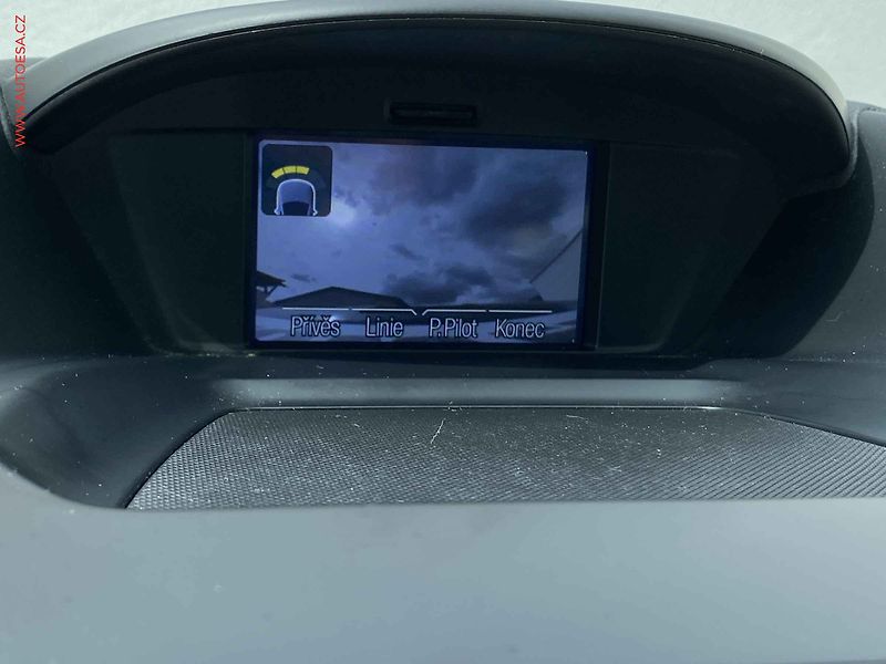 Ford Kuga (2014) 2.0 TDCi 4x4, Titanium - fotka 18 z 18