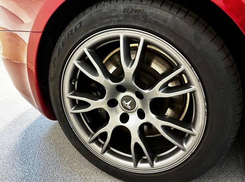 Tesla Model S LR AWD Vzduch Yoke Pano Matrix - fotka 17 z 21