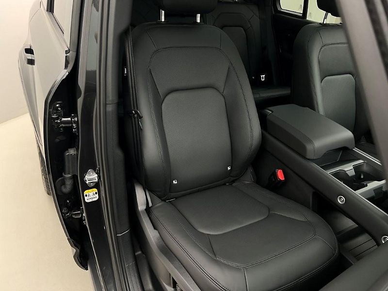 Land Rover Defender (2026) 110 D350 X-DYNAMIC HSE AWD Aut - fotka 17 z 48