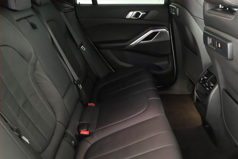 BMW X6 (2021) xDrive40i - fotka 7 z 19
