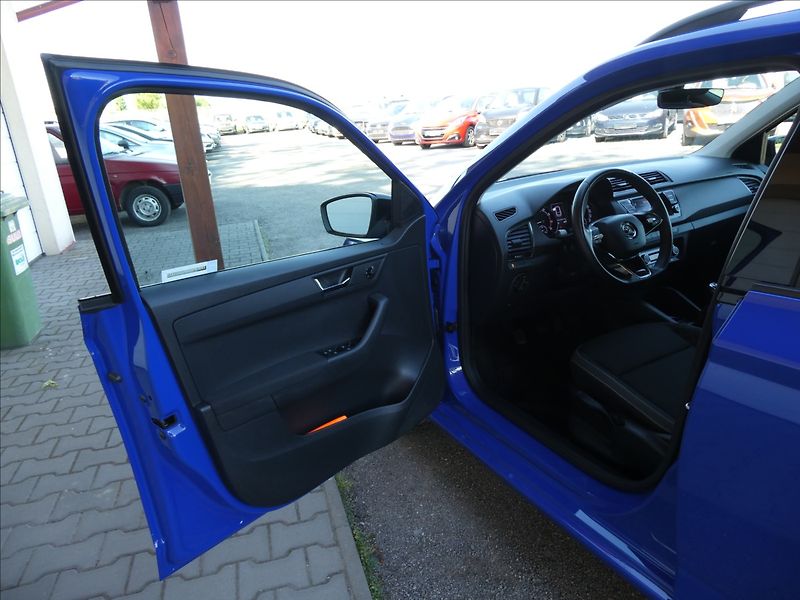 Škoda Fabia 1,0 TSi 70kW STYLE,2x kola,ČR - fotka 21 z 42