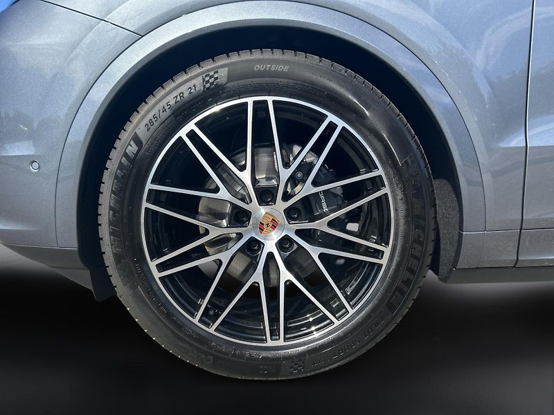 Porsche Cayenne (2026) Coupé Black Edition - fotka 13 z 30