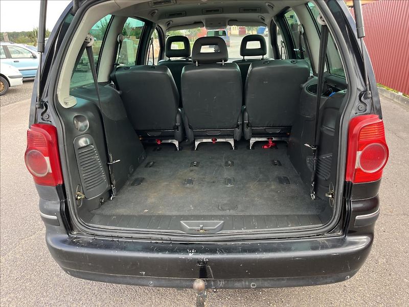 Volkswagen Sharan 1,9 TDi ROZVODY TAŽNÉ STK 4/28 - fotka 30 z 31