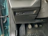 Peugeot 308 SW  1.5 BlueHDI  96kW  automat - náhled 11