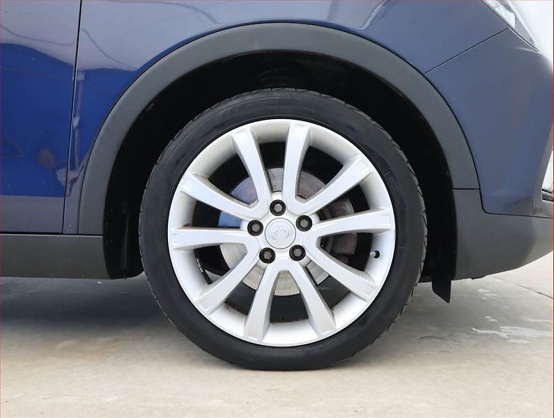 SsangYong Tivoli (2018) 1.6 e-XGi, Automat, Serv.kniha - fotka 15 z 17